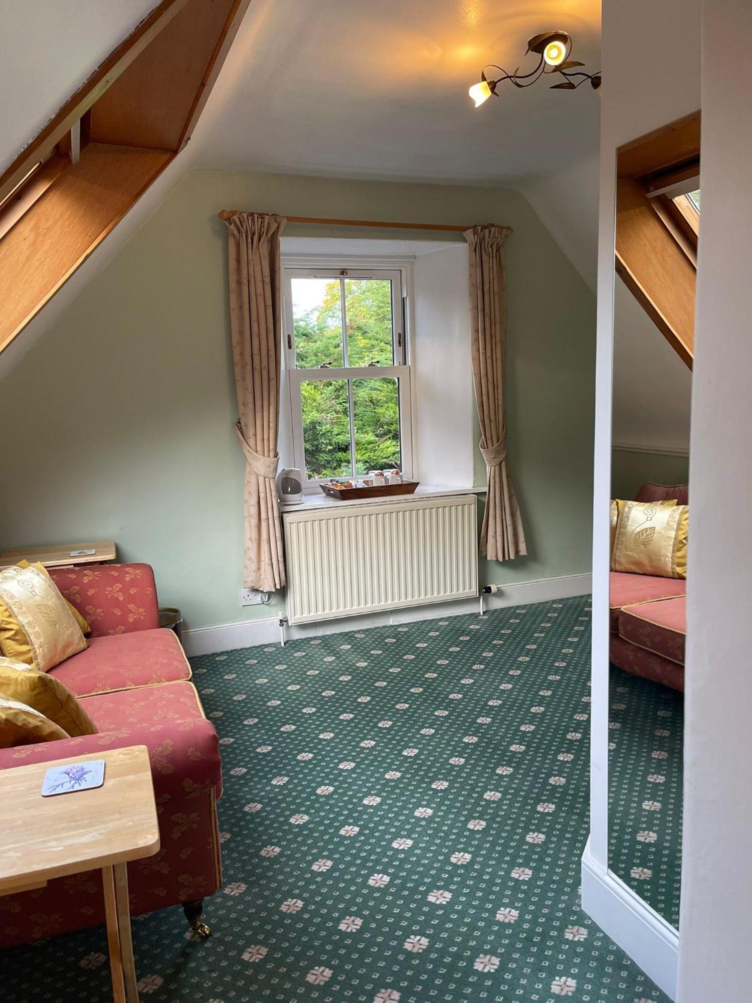 Grantown-on-Spey Ravenscourt House, Guest House מראה חיצוני תמונה