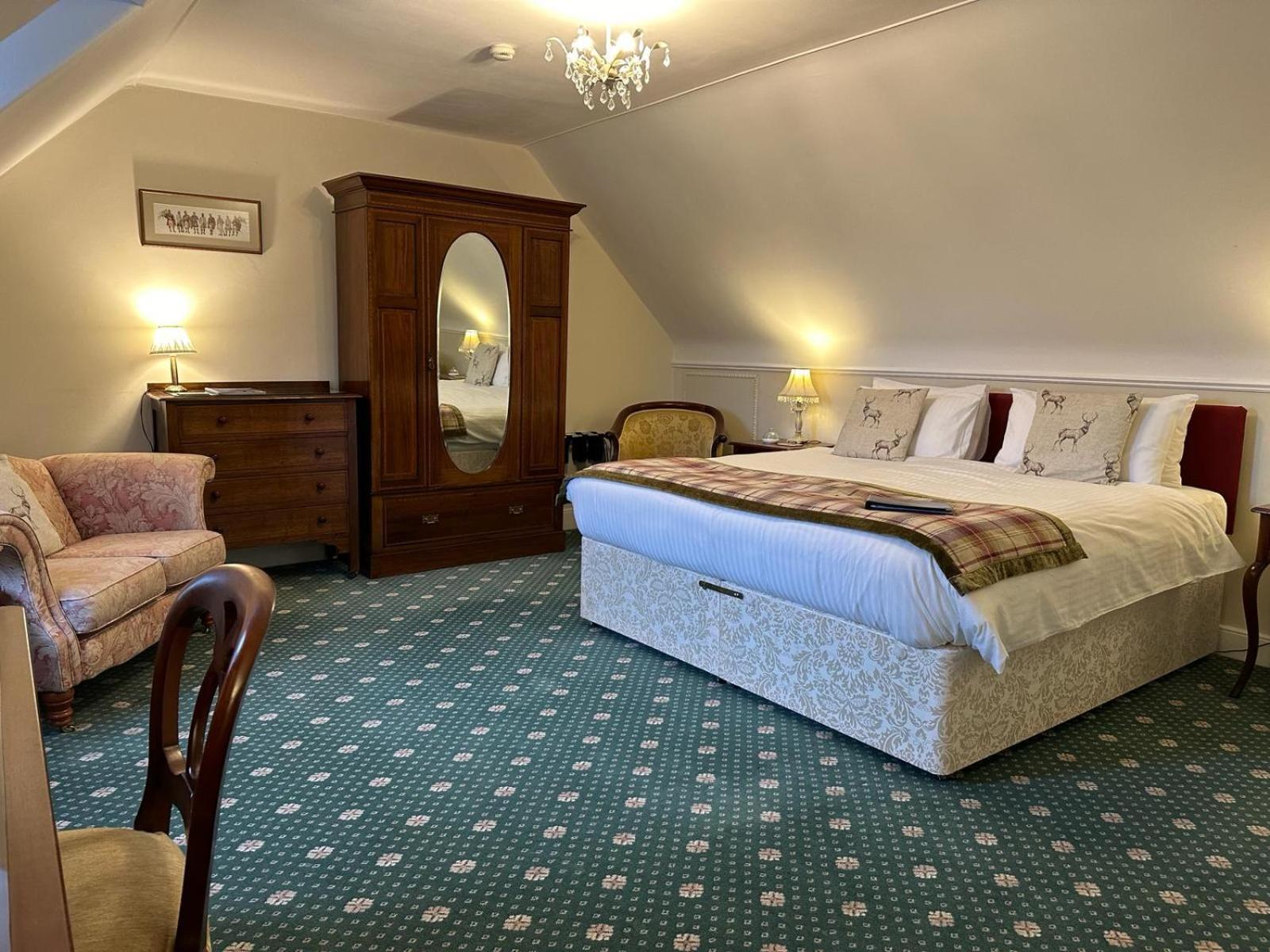 Grantown-on-Spey Ravenscourt House, Guest House מראה חיצוני תמונה