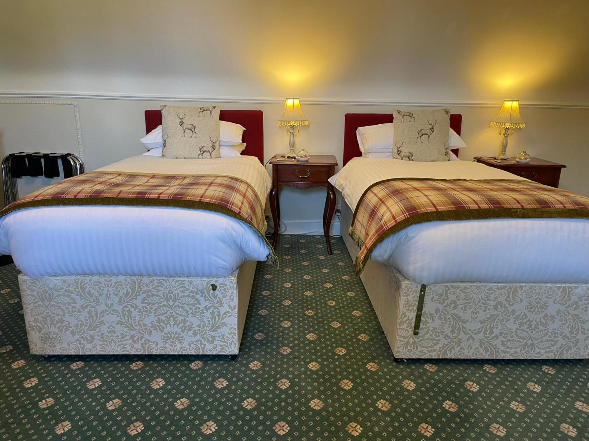Grantown-on-Spey Ravenscourt House, Guest House מראה חיצוני תמונה