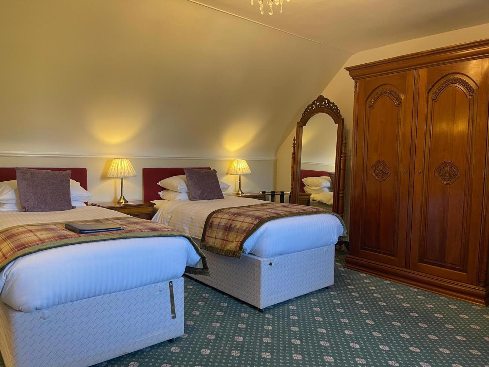 Grantown-on-Spey Ravenscourt House, Guest House מראה חיצוני תמונה
