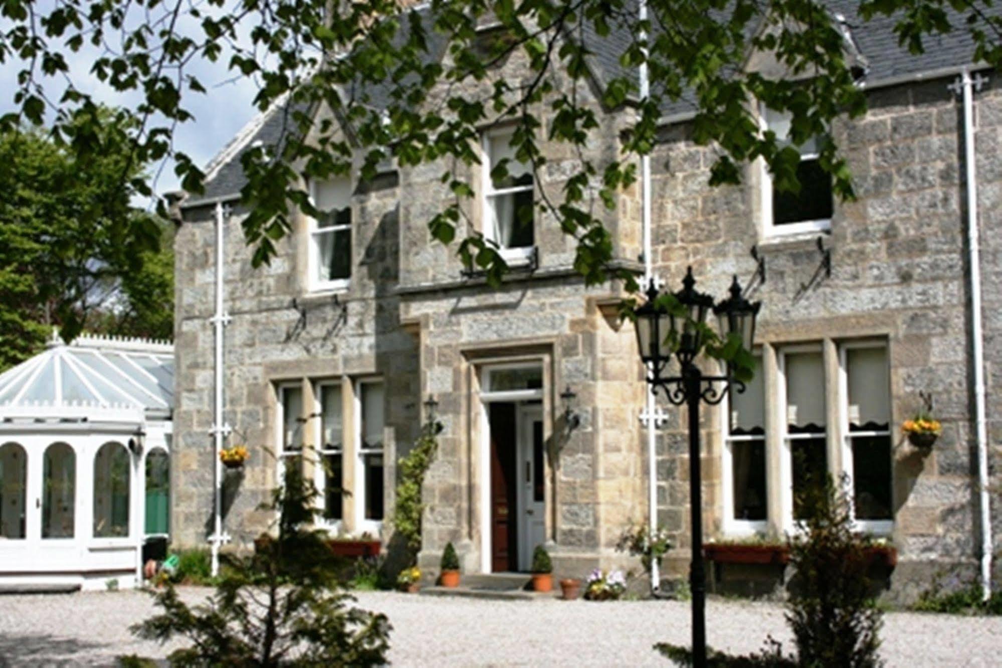 Grantown-on-Spey Ravenscourt House, Guest House מראה חיצוני תמונה