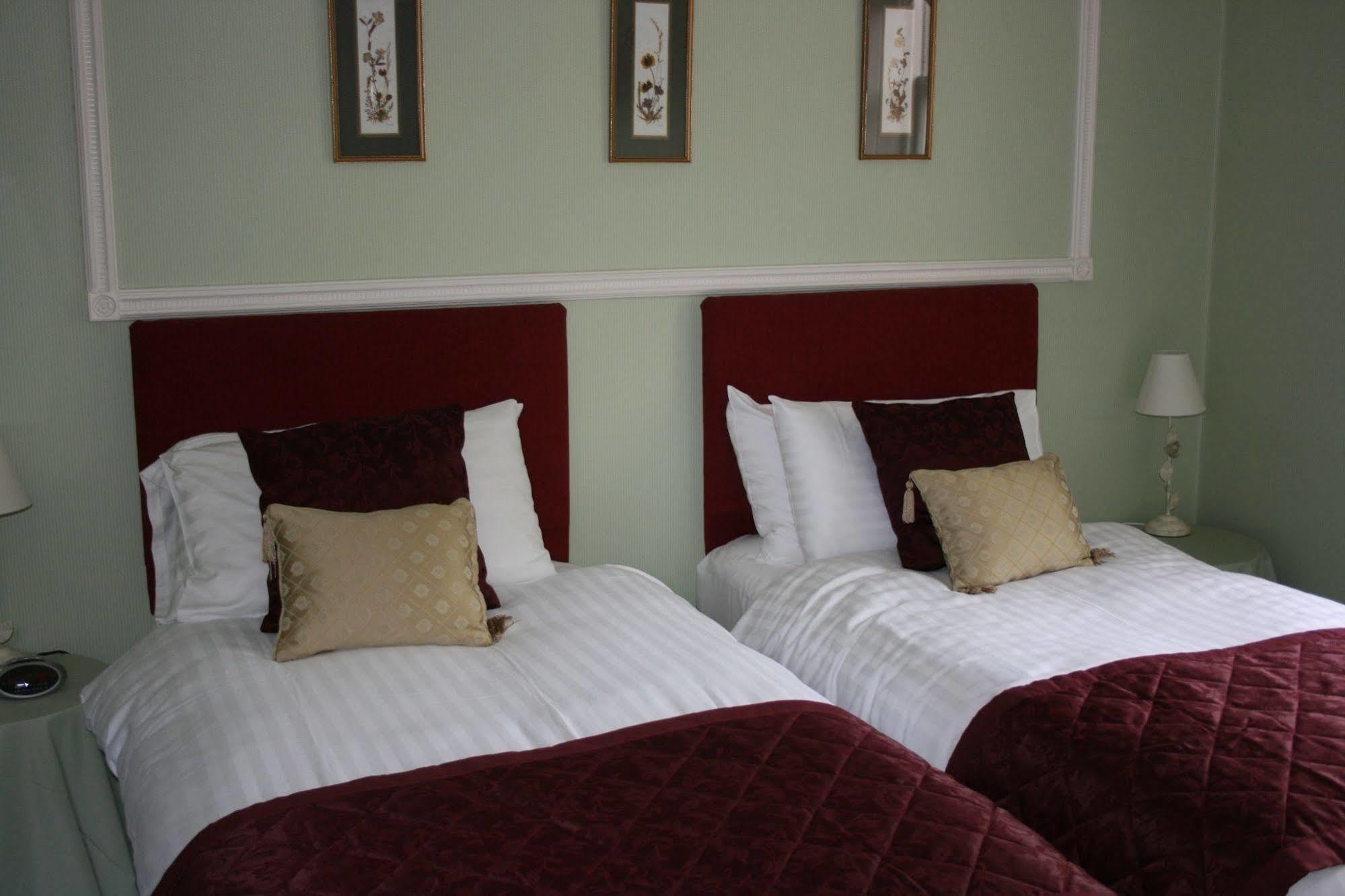 Grantown-on-Spey Ravenscourt House, Guest House מראה חיצוני תמונה